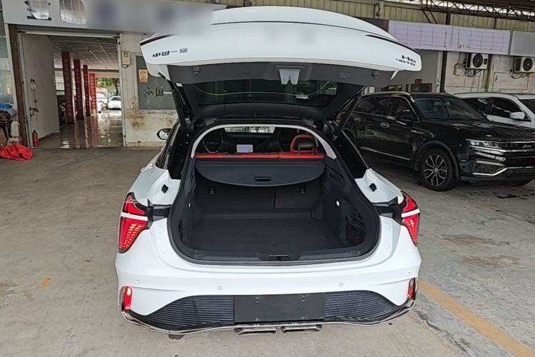 Used Hongqi H6 2024 2.0T ZhiMei Edition Trunk