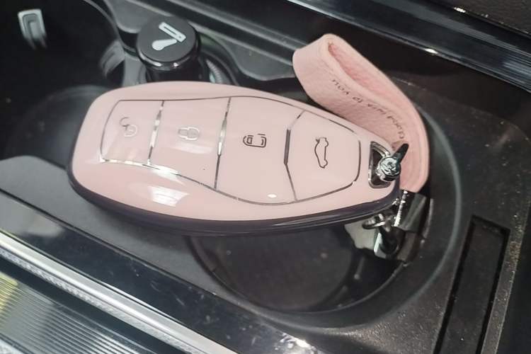 Used Hongqi H6 2024 2.0T ZhiShang Version Vehicle Key