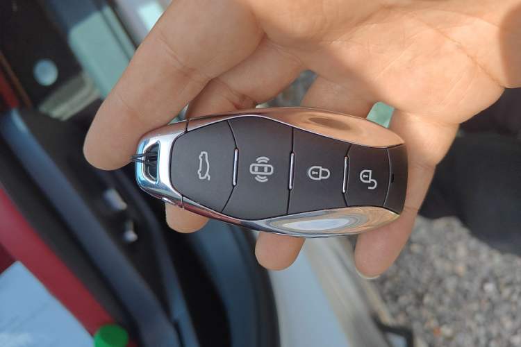 Used Hongqi H6 2024 2.0T ZhiShang Version Vehicle Key