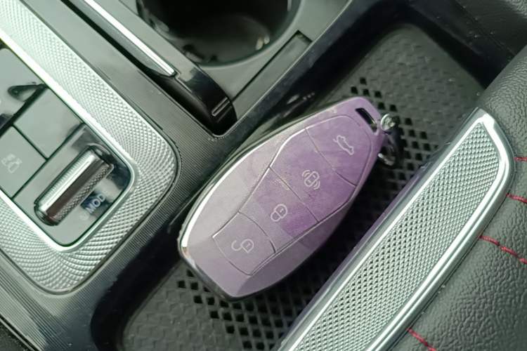 Used Hongqi H6 2024 2.0T ZhiShang Version Vehicle Key