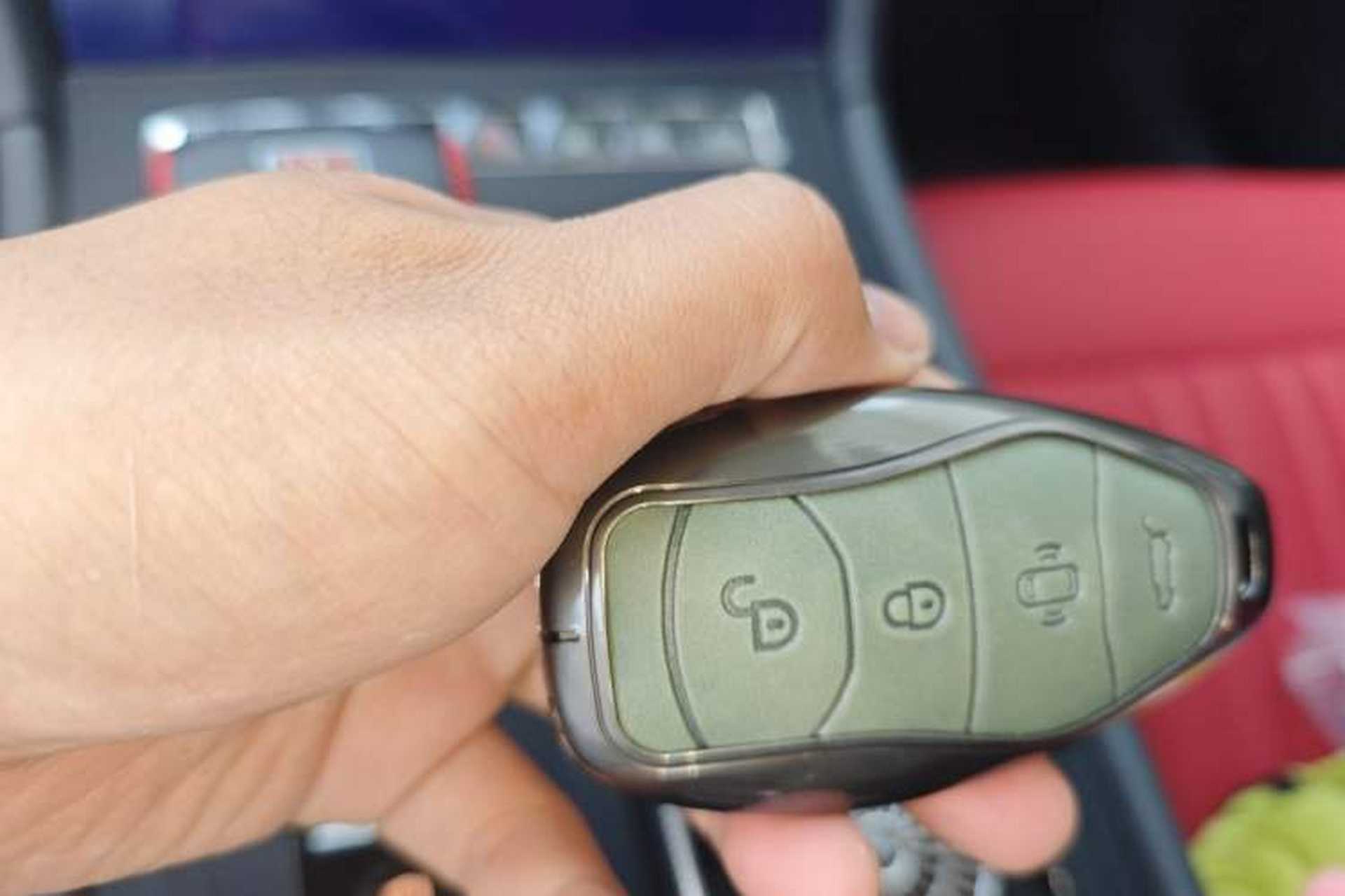 Used Hongqi H6 2024 2.0T ZhiMei Edition Vehicle Key