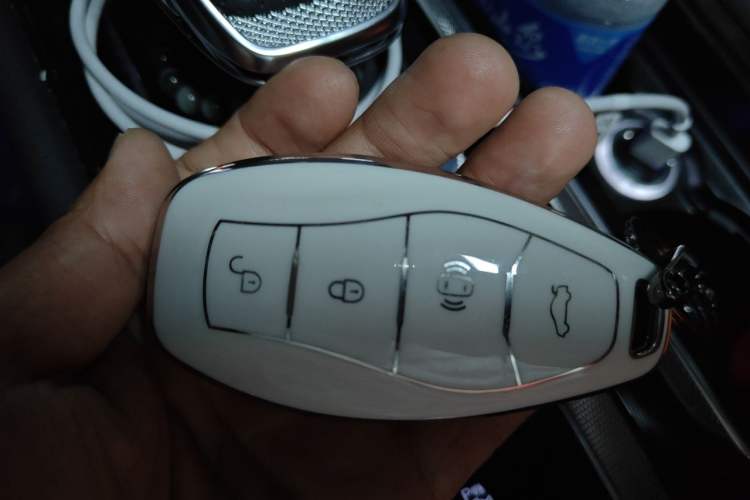 Used Hongqi H6 2024 2.0T Zhiyi Version Vehicle Key