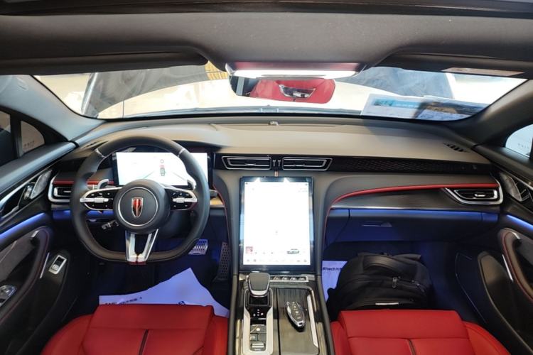 Used Hongqi H6 2025 2.0T ZhiShang Version Center Console