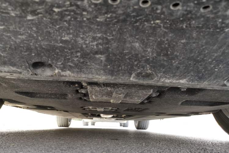 Used Hongqi H6 2025 2.0T ZhiShang Version Chassis Front