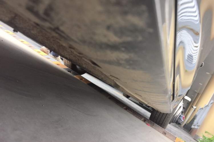 Used Hongqi H6 2025 2.0T ZhiMei Edition Chassis Front Left