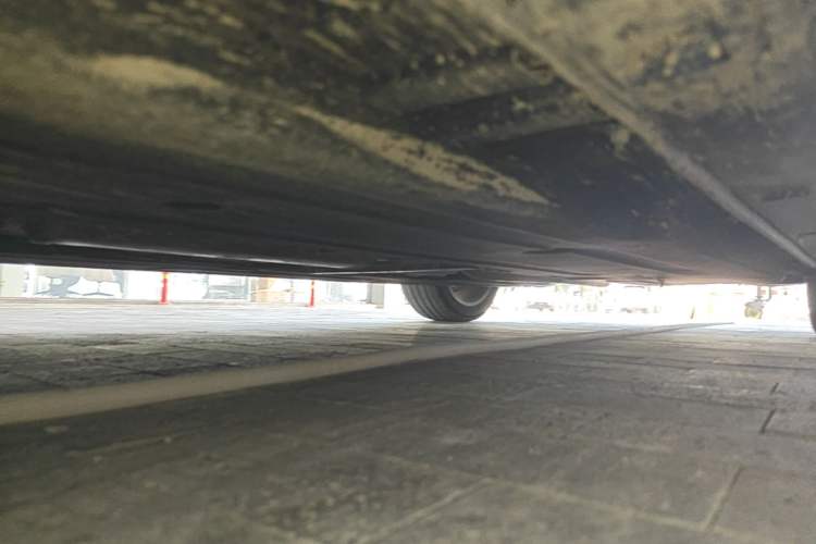 Used Hongqi H6 2025 2.0T ZhiShang Version Chassis Front Left