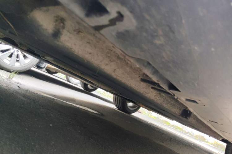 Used Hongqi H6 2025 2.0T ZhiShang Version Chassis Front Left