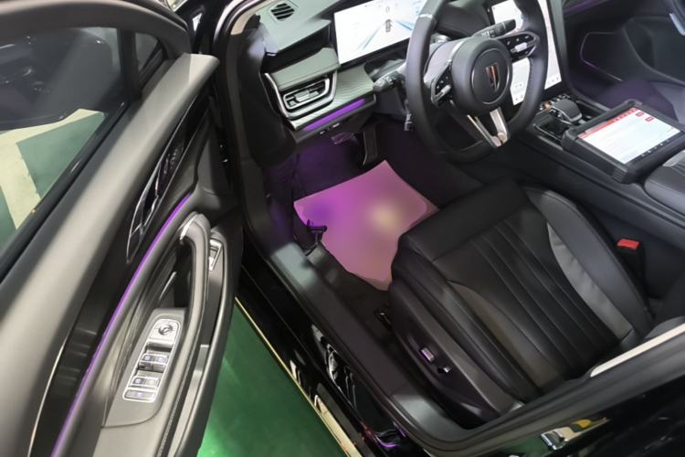 Used Hongqi H6 2025 2.0T Zhiyuan Edition Driver Seat