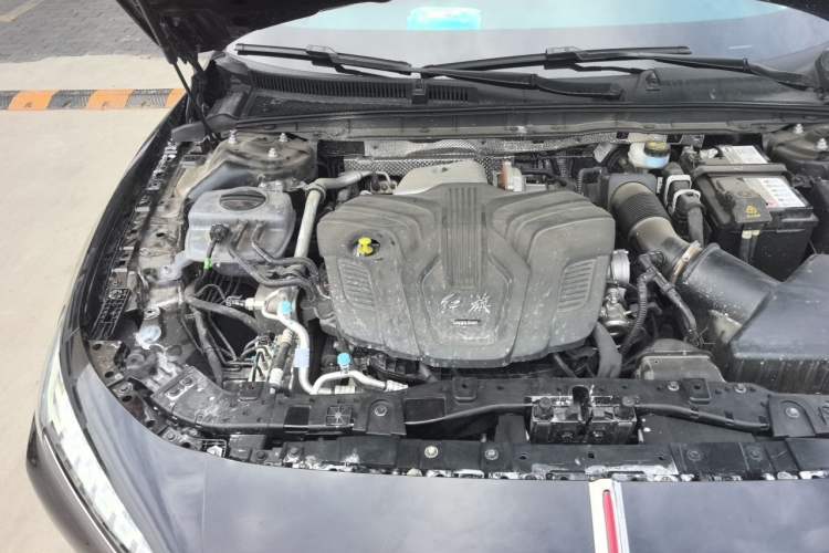Used Hongqi H6 2025 2.0T ZhiMei Edition Engine Bay Right