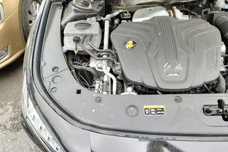 Used Hongqi H6 2025 2.0T ZhiShang Version Engine Bay Right
