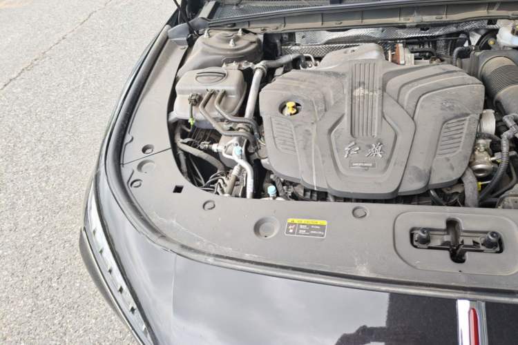 Used Hongqi H6 2025 2.0T ZhiShang Version Engine Bay Right
