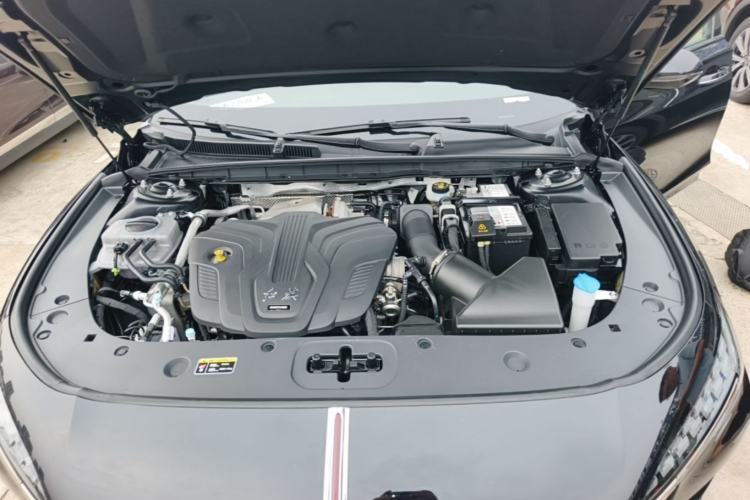 Used Hongqi H6 2025 2.0T ZhiShang Version Engine Bay