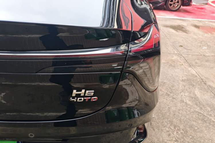 Used Hongqi H6 2025 2.0T ZhiMei Edition Exterior 3