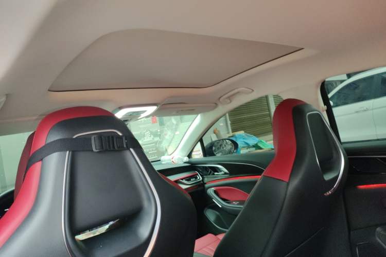 Used Hongqi H6 2025 2.0T Zhiyuan Edition Headliner
