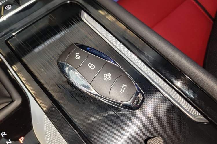 Used Hongqi H6 2025 2.0T ZhiShang Version Interior 1