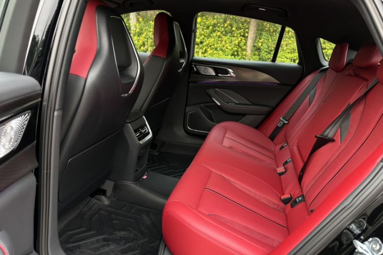 Used Hongqi H6 2025 2.0T ZhiShang Version Interior 1
