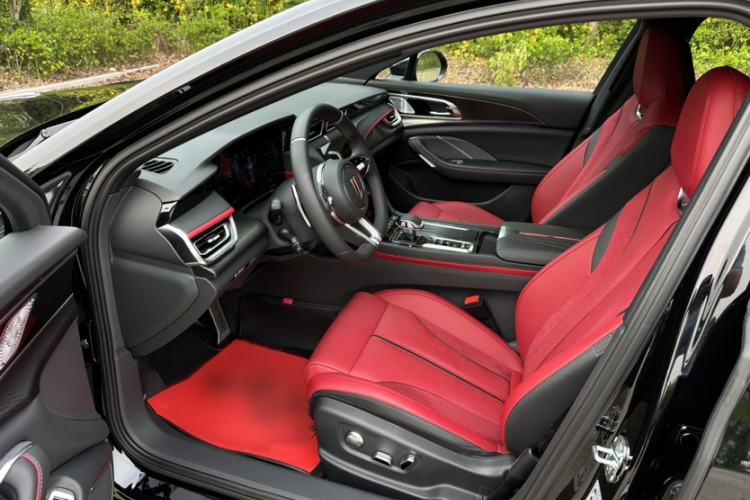 Used Hongqi H6 2025 2.0T ZhiShang Version Interior 2