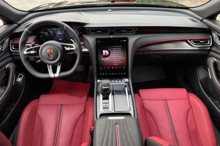 Used Hongqi H6 2025 2.0T ZhiShang Version Interior 3
