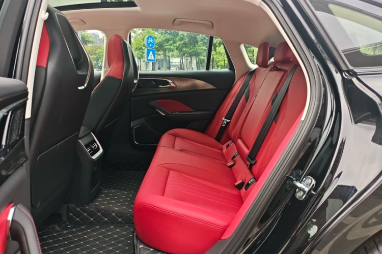 Used Hongqi H6 2025 2.0T ZhiMei Edition Interior 9