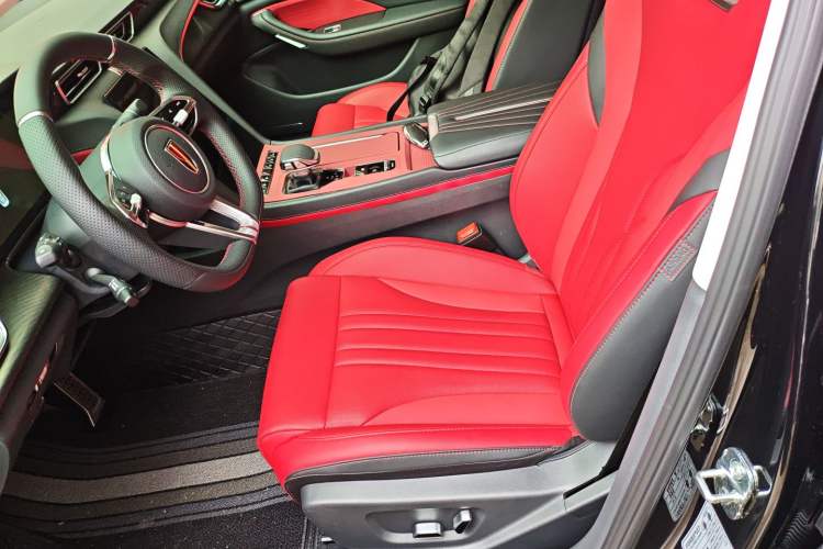Used Hongqi H6 2025 2.0T ZhiMei Edition Left Front Seat