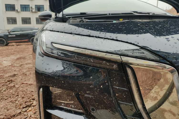 Used Hongqi H6 2025 2.0T Zhiyuan Edition Right Front Headlight
