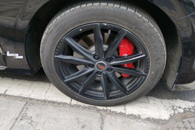Used Hongqi H6 2025 2.0T ZhiShang Version Right Front Wheel Hub
