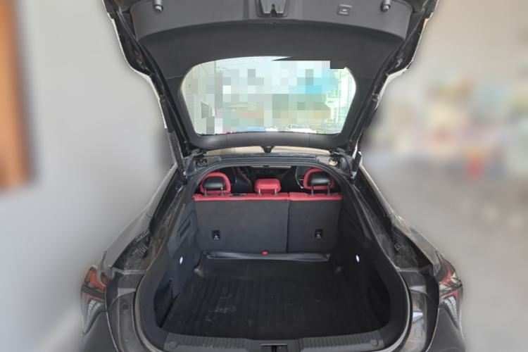 Used Hongqi H6 2025 2.0T ZhiShang Version Trunk
