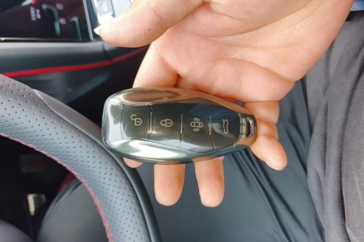 Used Hongqi H6 2025 2.0T ZhiShang Version Vehicle Key