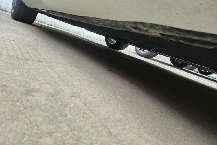 Used Hongqi H6 2025 2.0T ZhiShang Version Chassis Front Right