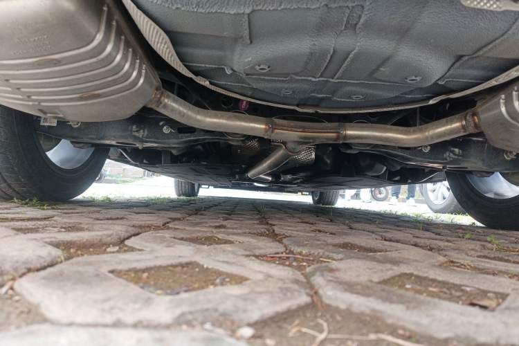Used Hongqi H6 2025 2.0T ZhiMei Edition Chassis Rear
