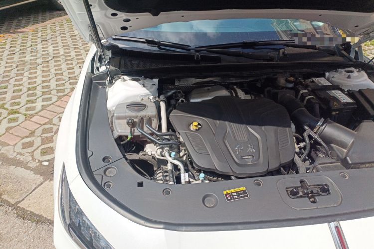 Used Hongqi H6 2025 2.0T ZhiMei Edition Engine Bay Right