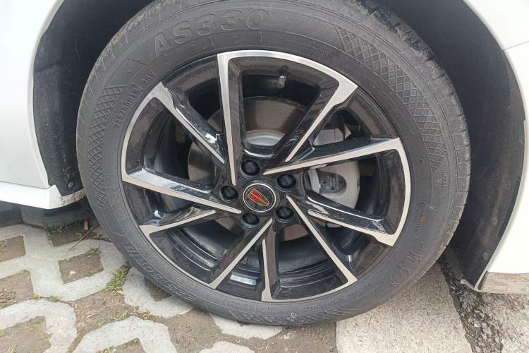Used Hongqi H6 2025 2.0T ZhiMei Edition Right Front Wheel Hub