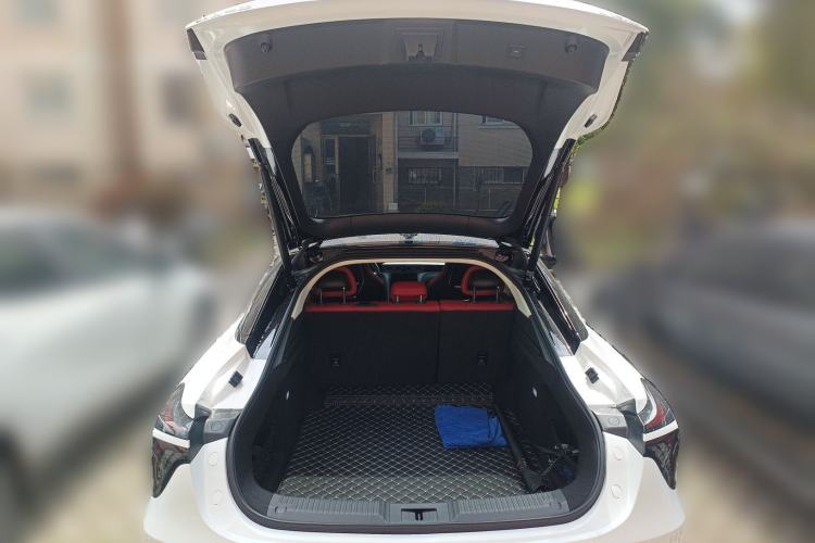 Used Hongqi H6 2025 2.0T ZhiMei Edition Trunk