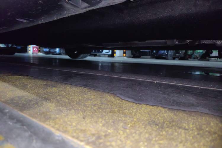 Used Hongqi H6 2025 2.0T ZhiZhen Edition Chassis Front Right