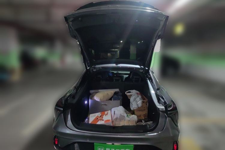 Used Hongqi H6 2025 2.0T ZhiZhen Edition Trunk