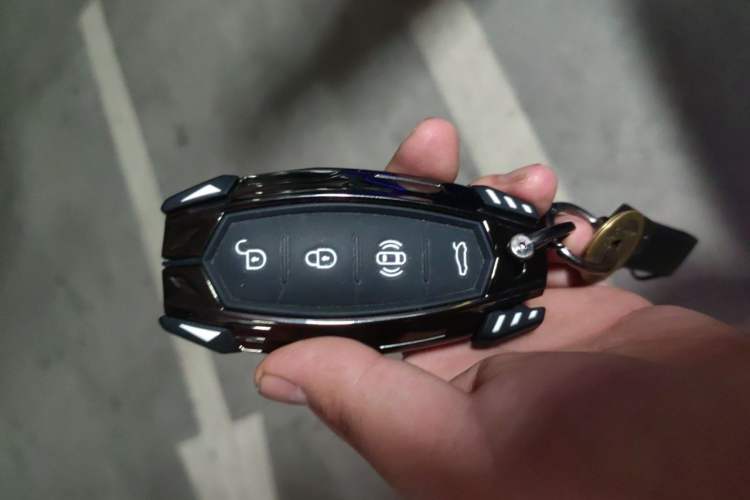 Used Hongqi H6 2025 2.0T ZhiZhen Edition Vehicle Key