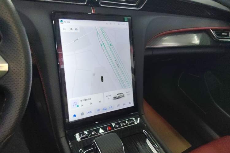 Used Hongqi H6 2025 2.0T ZhiMei Edition Audio And AC Panel