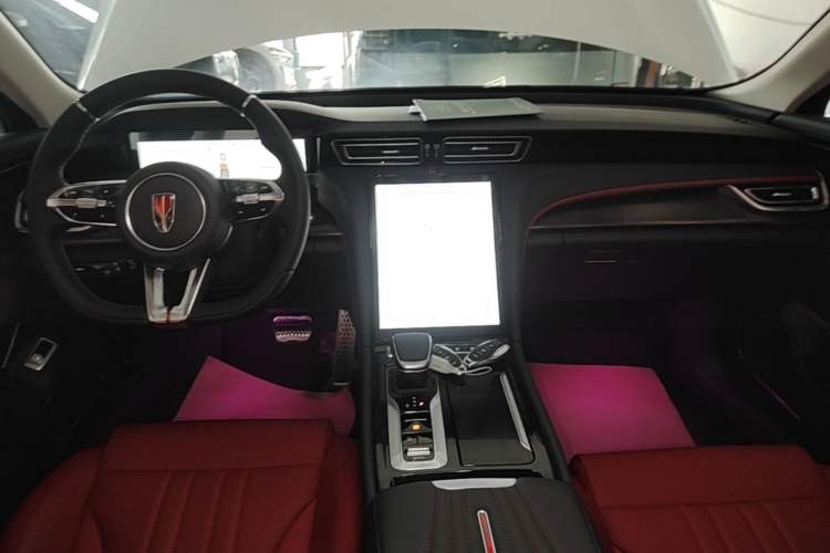 Used Hongqi H6 2025 2.0T ZhiMei Edition Audio And AC Panel