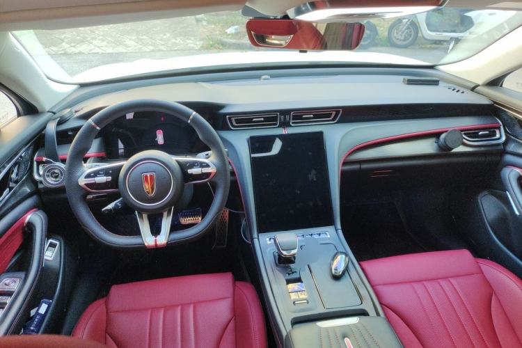 Used Hongqi H6 2025 2.0T ZhiMei Edition Center Console