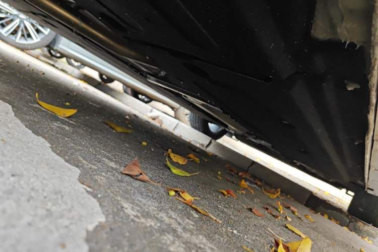 Used Hongqi H6 2025 2.0T ZhiMei Edition Chassis Rear Right