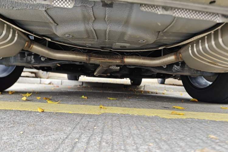 Used Hongqi H6 2025 2.0T ZhiMei Edition Chassis Rear