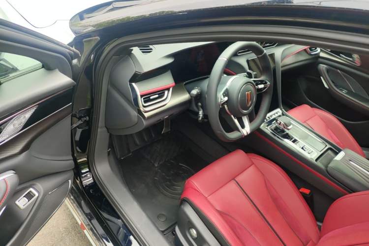 Used Hongqi H6 2025 2.0T ZhiShang Version Driver Seat
