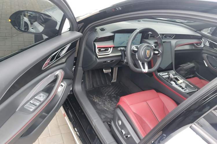 Used Hongqi H6 2025 2.0T ZhiShang Version Driver Seat