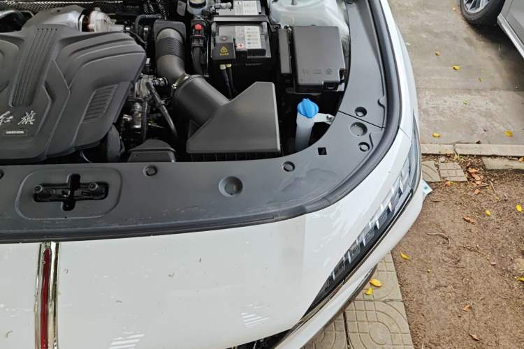 Used Hongqi H6 2025 2.0T ZhiMei Edition Engine Bay Left