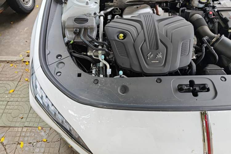 Used Hongqi H6 2025 2.0T ZhiMei Edition Engine Bay Right