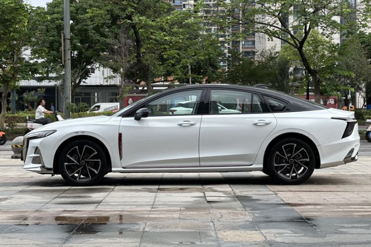 Used Hongqi H6 2025 2.0T ZhiMei Edition Exterior 3