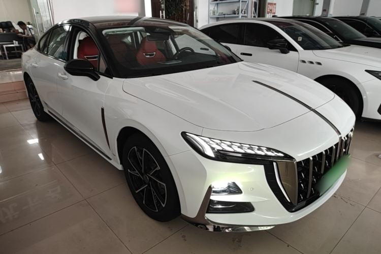 Used Hongqi H6 2025 2.0T ZhiMei Edition Front Right 45 Deg