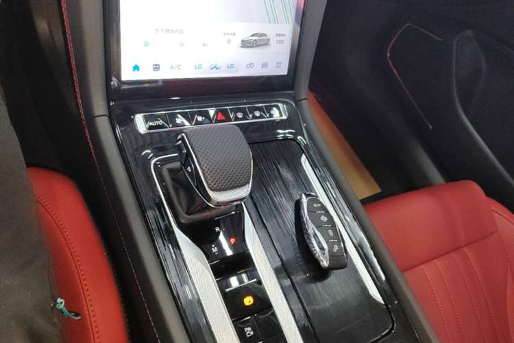 Used Hongqi H6 2025 2.0T ZhiMei Edition Gear Lever