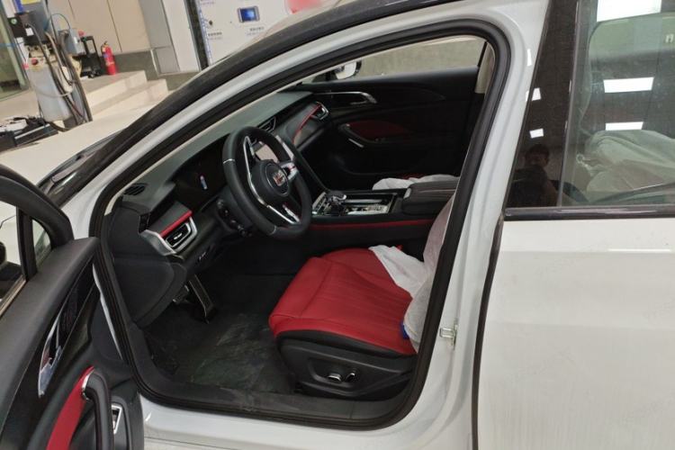 Used Hongqi H6 2025 2.0T ZhiMei Edition Interior 2