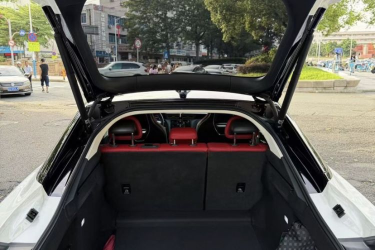 Used Hongqi H6 2025 2.0T ZhiMei Edition Interior 9